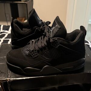 Nike air Jordan Men's black cat 4s Sneakers size 8.5 great condition